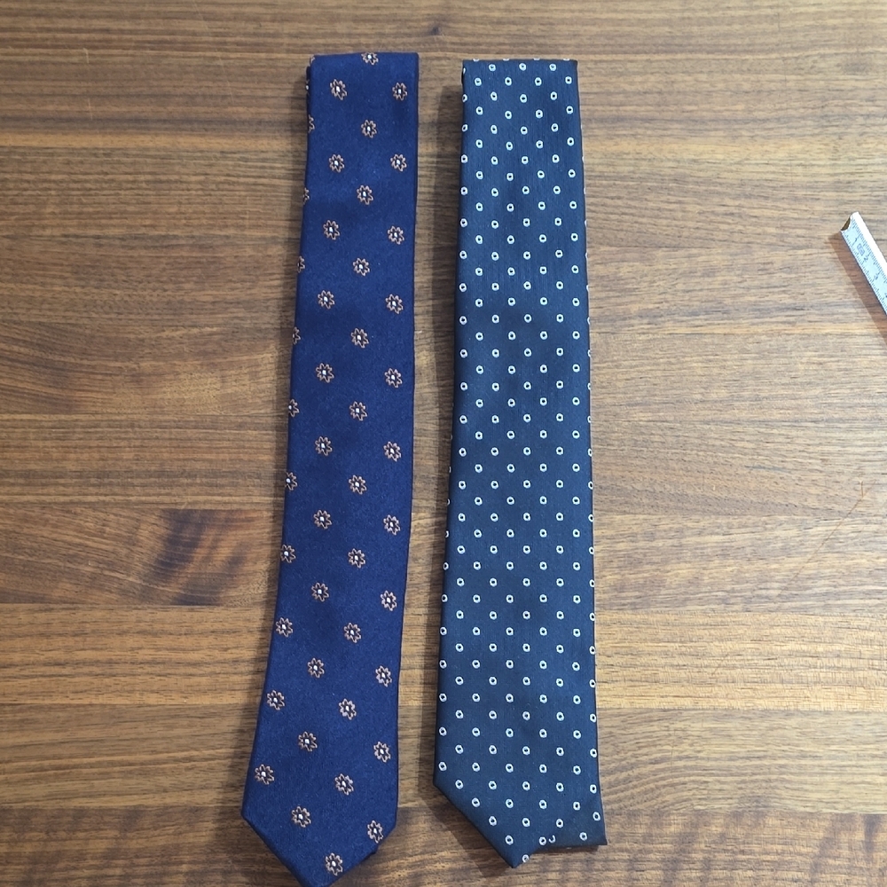 Elegant Navy Blue Patterned Ties